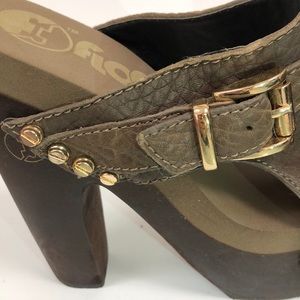 Flight Daffodil Size 6